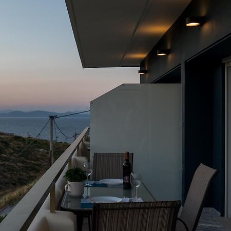 Chroma Lodge Rafina Exterior photo