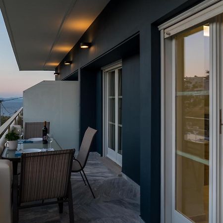 Chroma Lodge Rafina Exterior photo