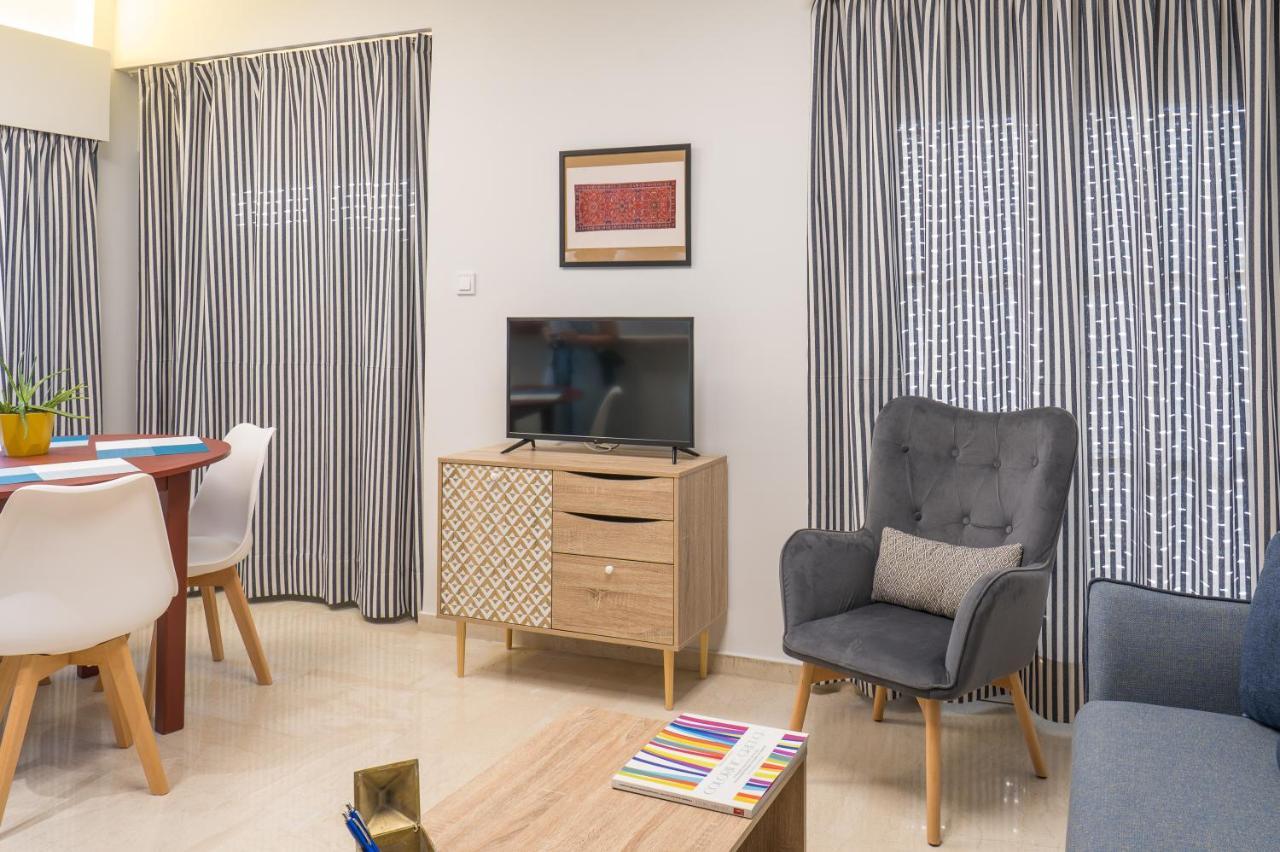 Chroma Lodge Rafina Exterior photo